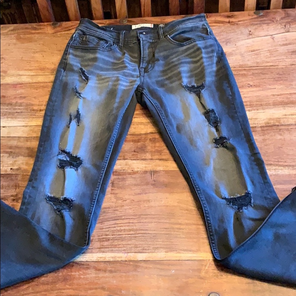 Men’s Depart West black distressed jeans